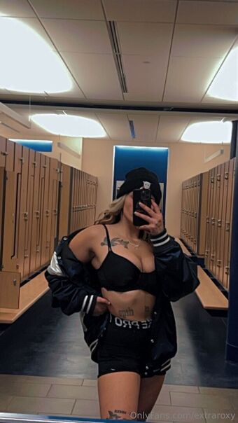 extraroxy Голые слитые фото OnlyFans 80
