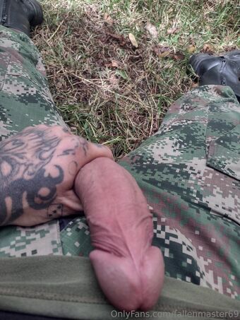 fallenmaster69 Голые слитые фото OnlyFans 54