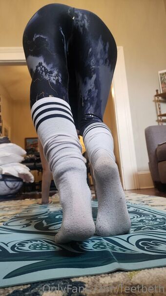 feetbeth Голые слитые фото OnlyFans 39