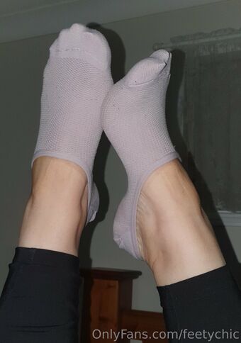 feetychic Голые слитые фото OnlyFans 14