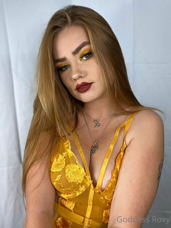 findomroxy1 Голые слитые фото OnlyFans 39