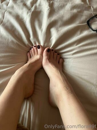 flora99f Голые слитые фото OnlyFans 24
