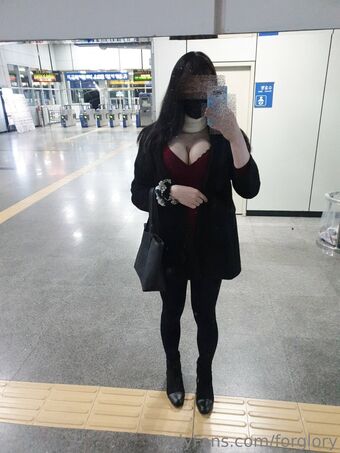 forglory Голые слитые фото OnlyFans 14