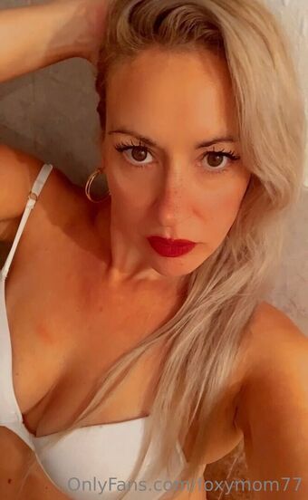 foxymom77 Голые слитые фото OnlyFans 5