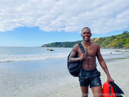 freestylebender Голые слитые фото OnlyFans 14