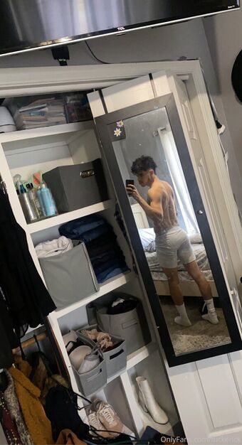 fuckerick Голые слитые фото OnlyFans 2
