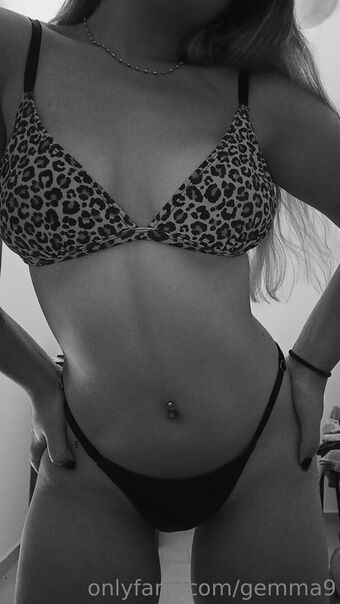 gemma9 Голые слитые фото OnlyFans 18