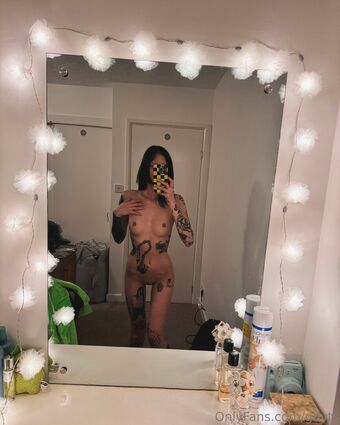 GNVTS Голые слитые фото OnlyFans 23