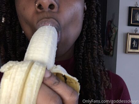 goddessdevyn Голые слитые фото OnlyFans 17