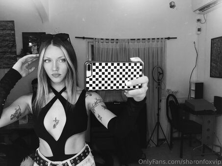 gothsharon Голые слитые фото OnlyFans 20