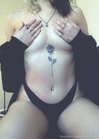 heartcompact Голые слитые фото OnlyFans 3