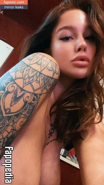 hellvoron Голые слитые фото OnlyFans 1