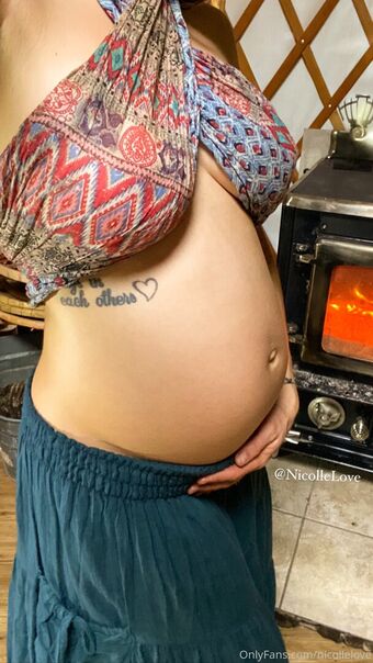 Holistic Nicole Голые слитые фото OnlyFans 10