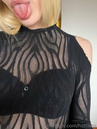 hottless Голые слитые фото OnlyFans 3