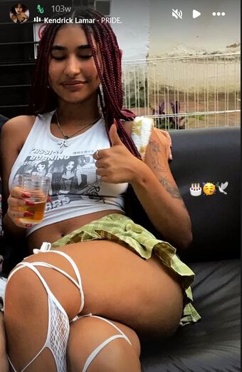 Httvitoria Голые слитые фото OnlyFans 6