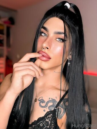 hungbratz Голые слитые фото OnlyFans 2