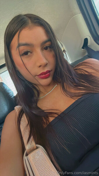 iasmints Голые слитые фото OnlyFans 31