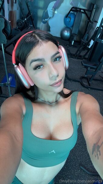 iasmints Голые слитые фото OnlyFans 35