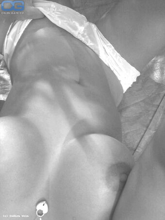 Indira Weis Голые слитые фото OnlyFans 67