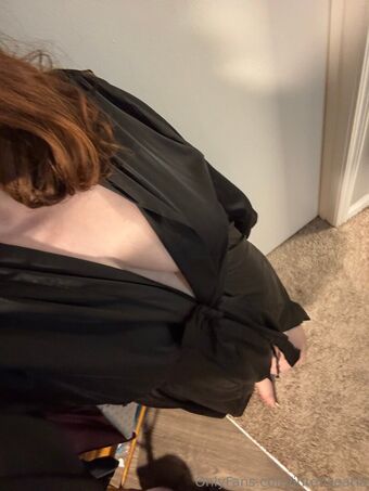 intensearia Голые слитые фото OnlyFans 4