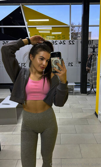 iris_hot_babe