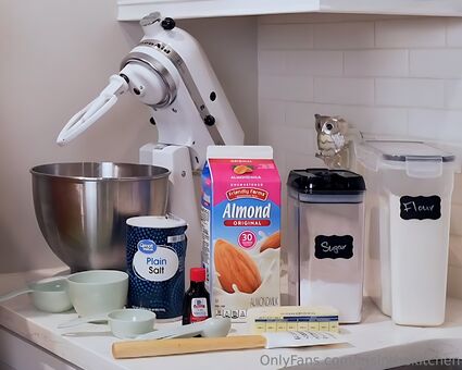 Irisinthekitchen Голые слитые фото OnlyFans 80