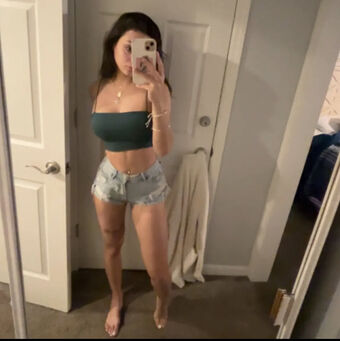itselessa Голые слитые фото OnlyFans 3