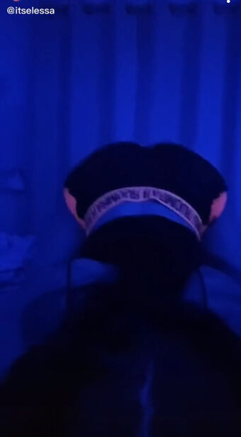 itselessa Голые слитые фото OnlyFans 15