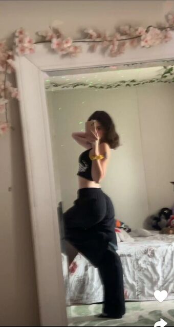 Itsmalic3 Голые слитые фото OnlyFans 105