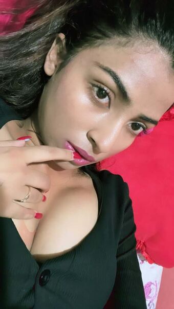 itz_me_saheli_official