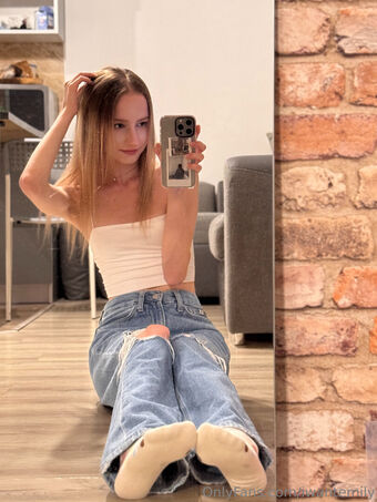 iwantemily Голые слитые фото OnlyFans 1