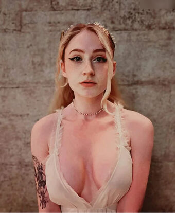 Janet Devlin