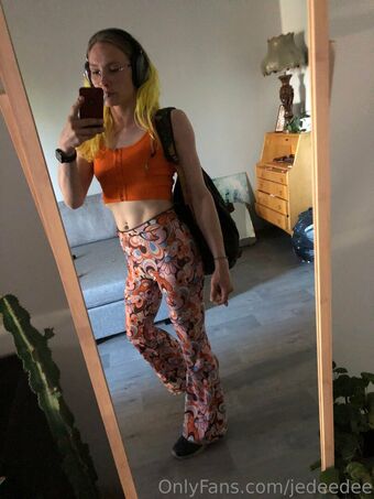 jedeedee Голые слитые фото OnlyFans 17