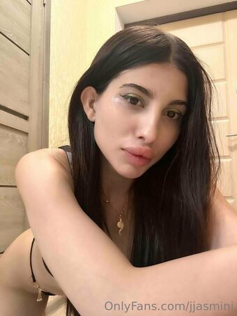 jjasmini Голые слитые фото OnlyFans 33