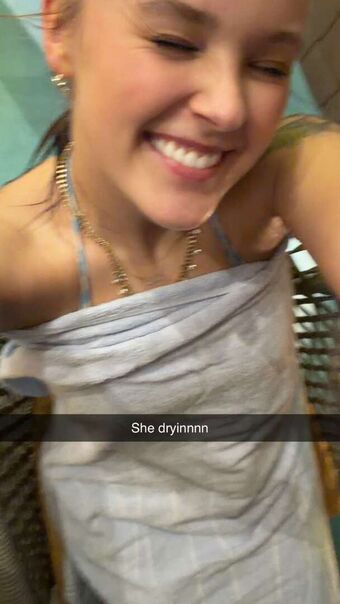 Jojo Siwa Голые слитые фото OnlyFans 137