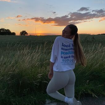 Jsgrx Голые слитые фото OnlyFans 4
