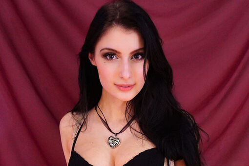 June Moore Голые слитые фото OnlyFans 1