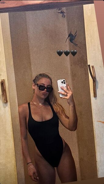 Jutta Leerdam Голые слитые фото OnlyFans 9