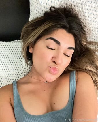 karinugh Голые слитые фото OnlyFans 14