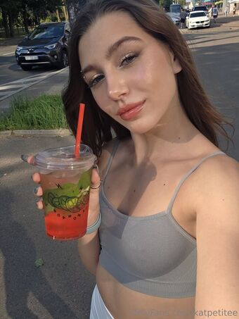 katpetitee Голые слитые фото OnlyFans 21