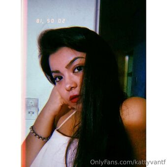 kattyvantf Голые слитые фото OnlyFans 1