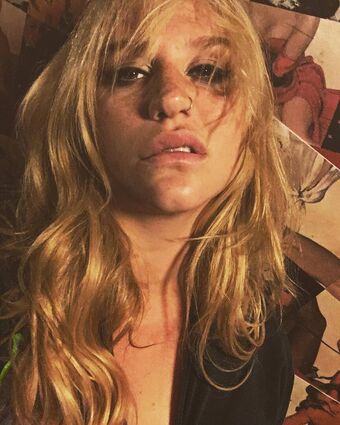 KeshaRose