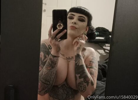 ladygraves