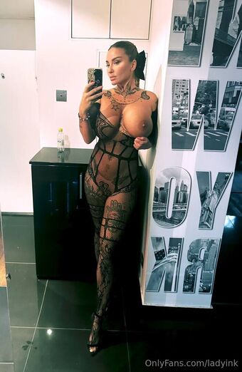 ladyink Голые слитые фото OnlyFans 9