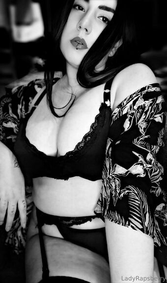 ladyraspberry Голые слитые фото OnlyFans 9