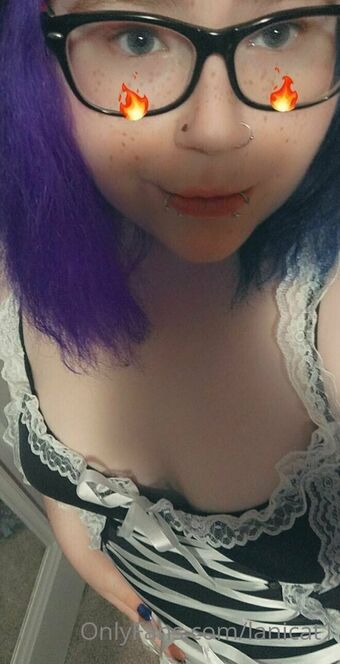 lanicat1 Голые слитые фото OnlyFans 39