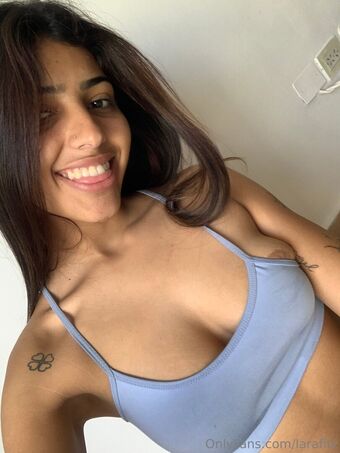larafitz Голые слитые фото OnlyFans 10
