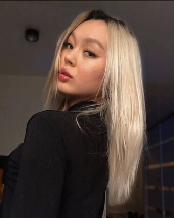 LeenyLips Голые слитые фото OnlyFans 39