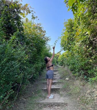 Leilani Azalea Голые слитые фото OnlyFans 33