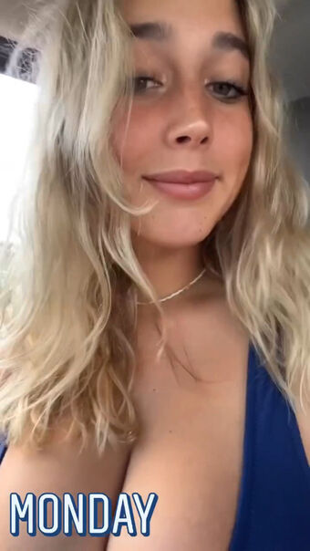 Lexi R